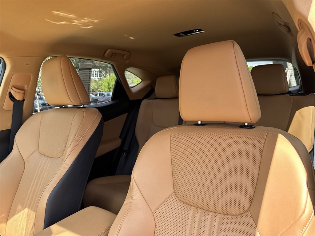 Used 2023 Lexus NX 250 FWD w/ Towing Package (2000 Lbs) image 43