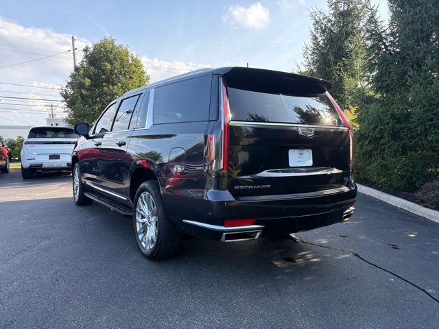 Used 2022 Cadillac Escalade ESV Premium Luxury AWD/4WD image 3