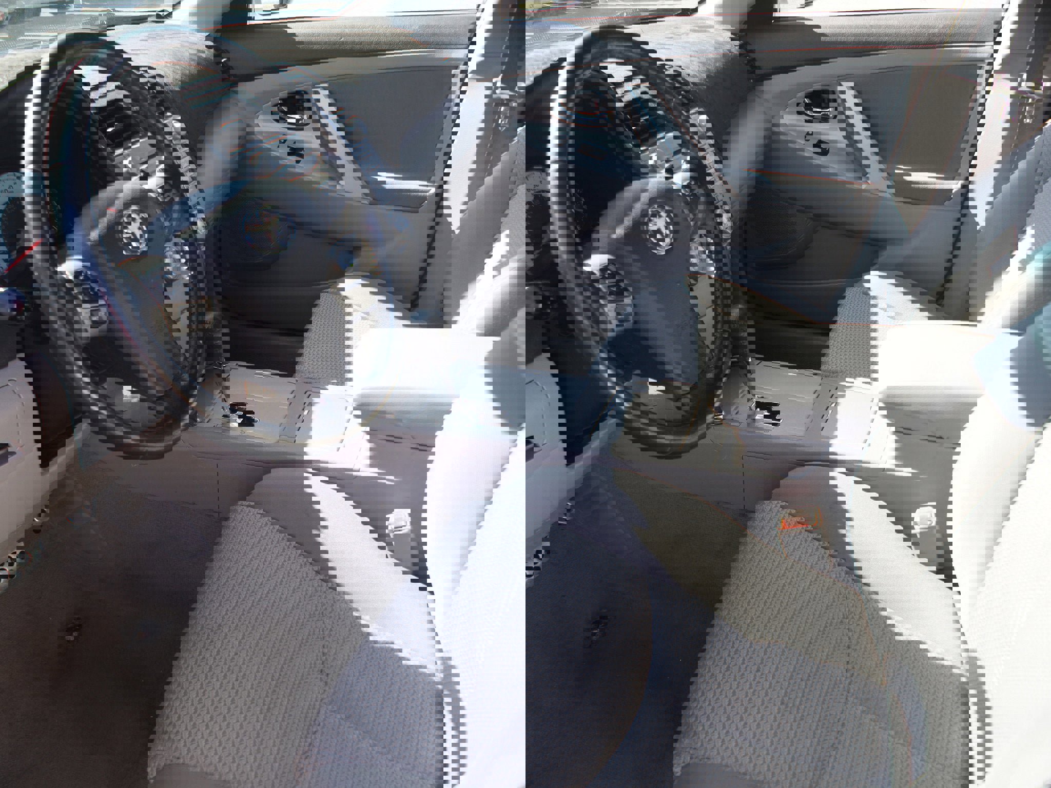 Used 2010 Toyota Camry SE FWD image 9