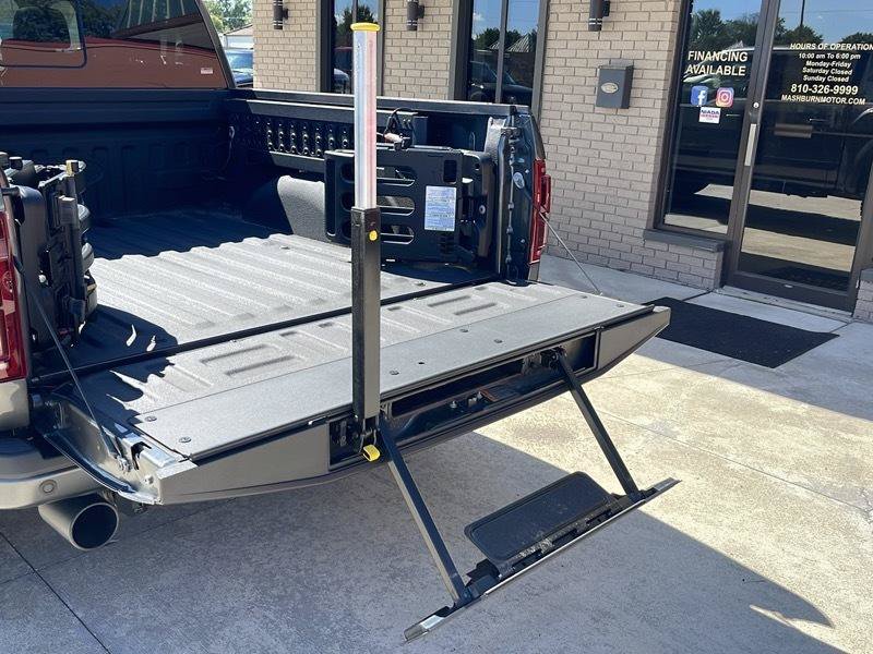 Used 2017 Ford F150 Raptor w/ Equipment Group 802A Luxury AWD/4WD image 58