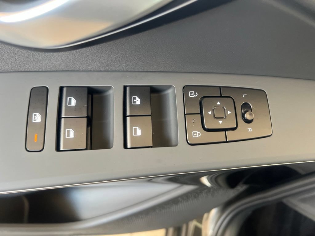 Certified 2024 Kia Niro EX FWD image 51