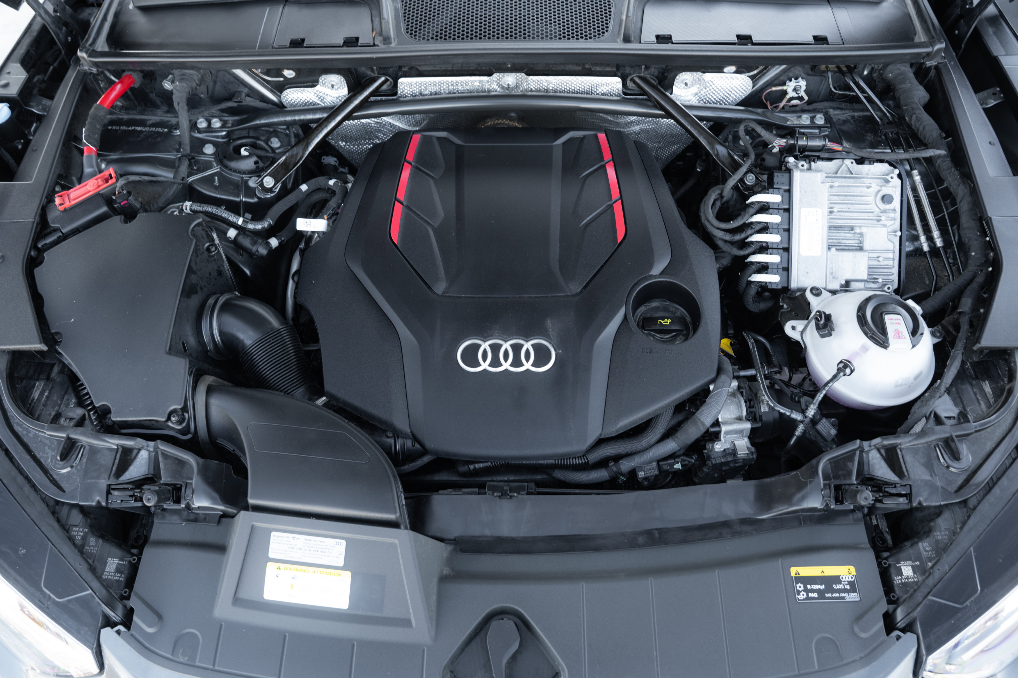 Certified 2022 Audi SQ5 Premium Plus w/ Premium Plus Package image 39