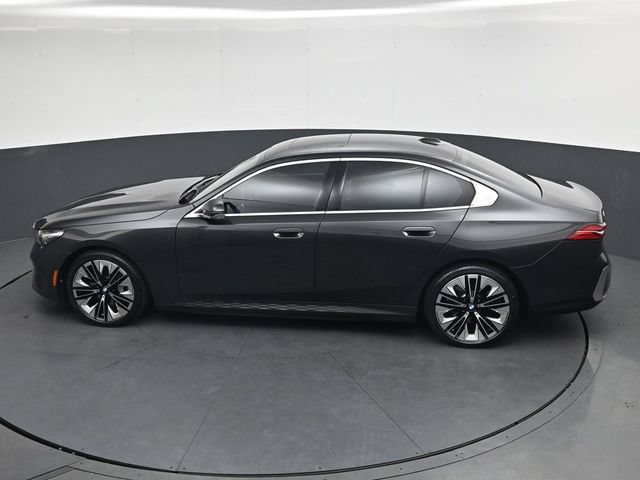 Certified 2025 BMW i5 eDrive40i w/ Premium Package RWD image 30