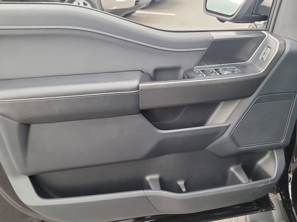Used 2024 Ford F150 XLT w/ XLT Black Appearance Package image 13