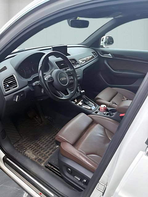 Used 2018 Audi Q3 2.0T Premium Plus w/ Premium Plus Package AWD/4WD image 8