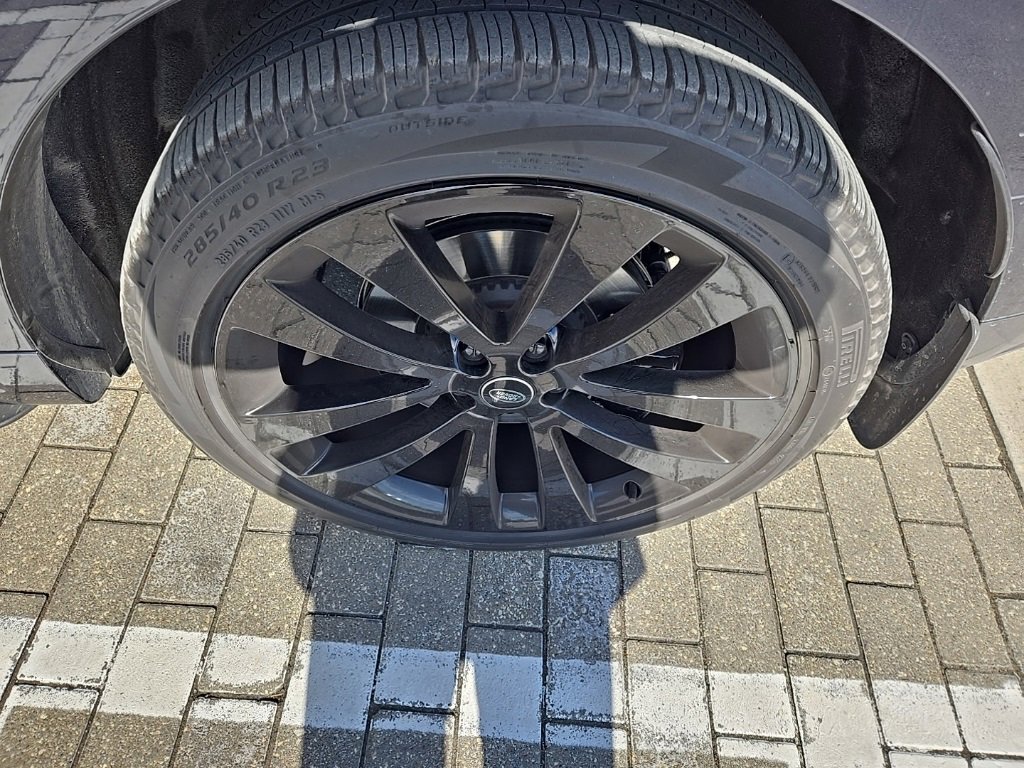 Used 2023 Land Rover Range Rover Sport SE Dynamic image 9