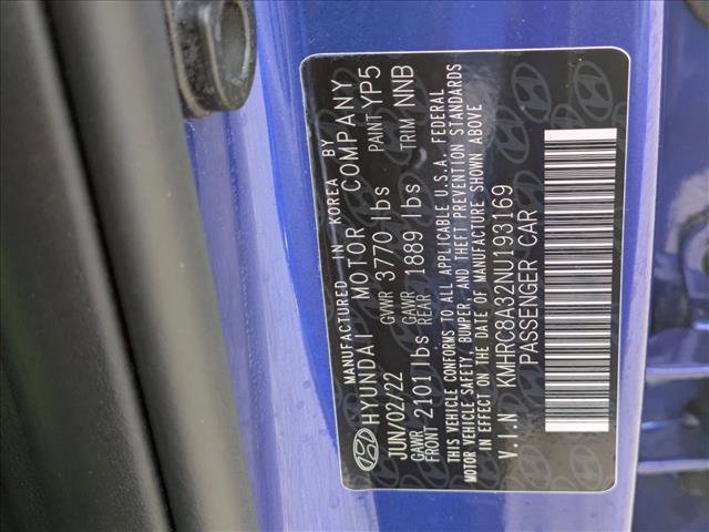 Used 2022 Hyundai Venue Limited image 24