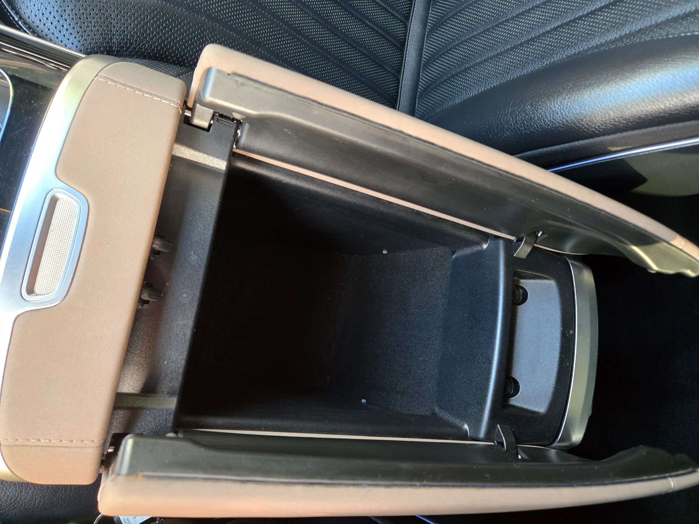 Used 2023 Mercedes-Benz EQS 450+ 4MATIC Sedan image 36