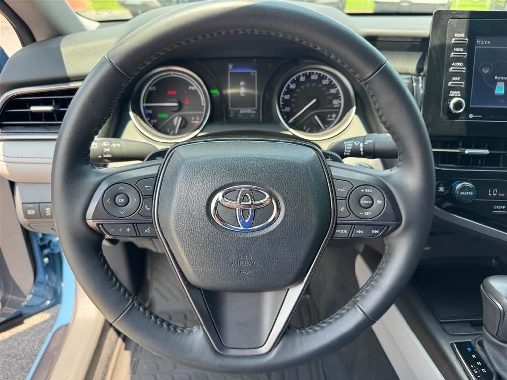 Used 2024 Toyota Camry SE w/ Cold Weather Package FWD image 24