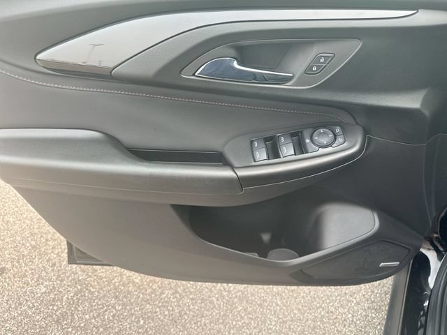 Used 2022 Chevrolet TrailBlazer RS w/ Technology Package AWD/4WD image 15