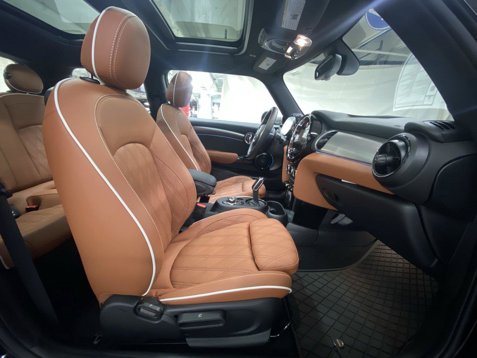 Used 2024 MINI Cooper SE FWD image 30