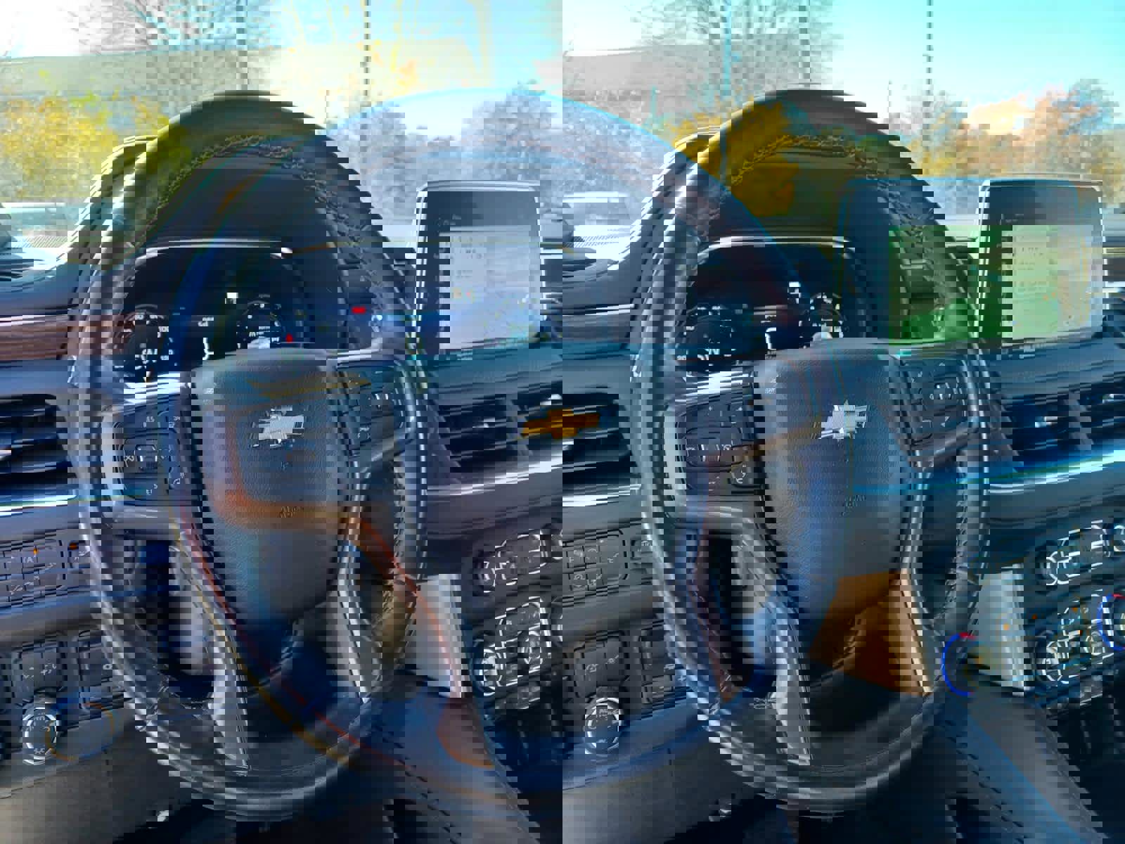 Used 2022 Chevrolet Suburban High Country w/ Max Trailering Package image 9