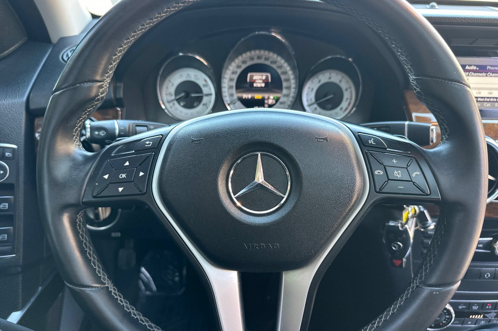 Used 2013 Mercedes-Benz GLK 350 4MATIC image 20