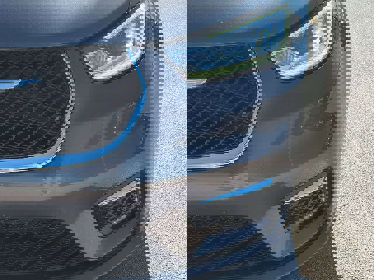 Used 2023 Chrysler Pacifica Touring-L image 11