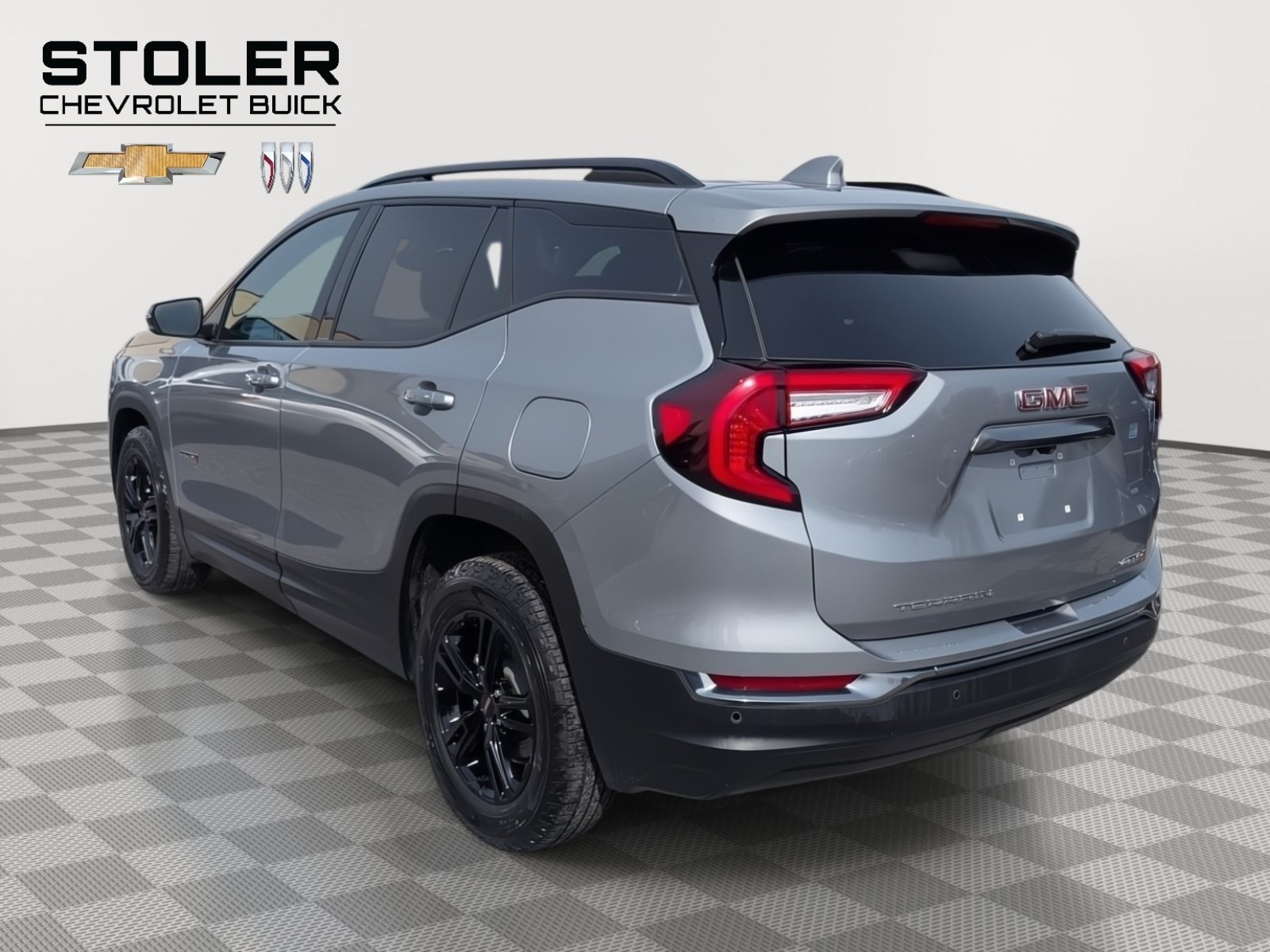 Used 2024 GMC Terrain AT4 AWD/4WD image 3
