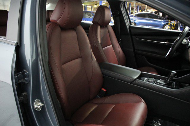 Used 2024 MAZDA MAZDA3 s image 22