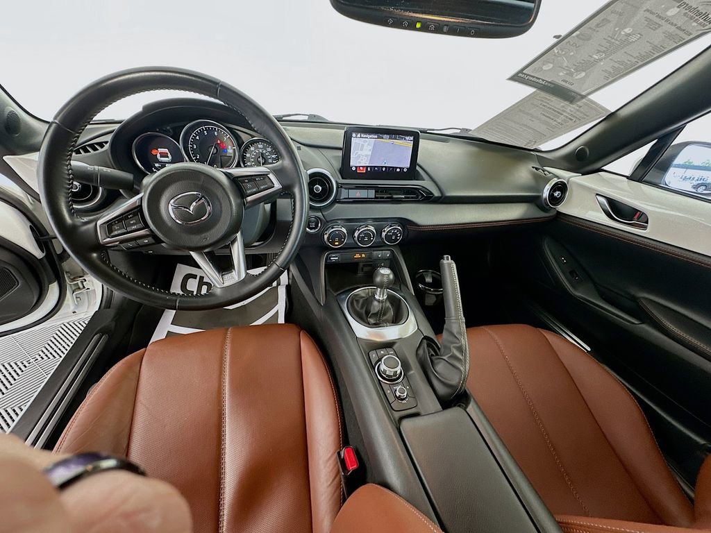Used 2023 MAZDA MX-5 Miata Grand Touring RWD image 22