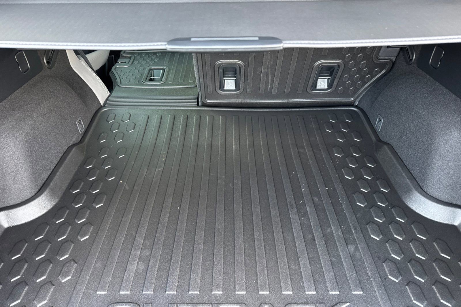 Certified 2025 Subaru Outback Premium image 18