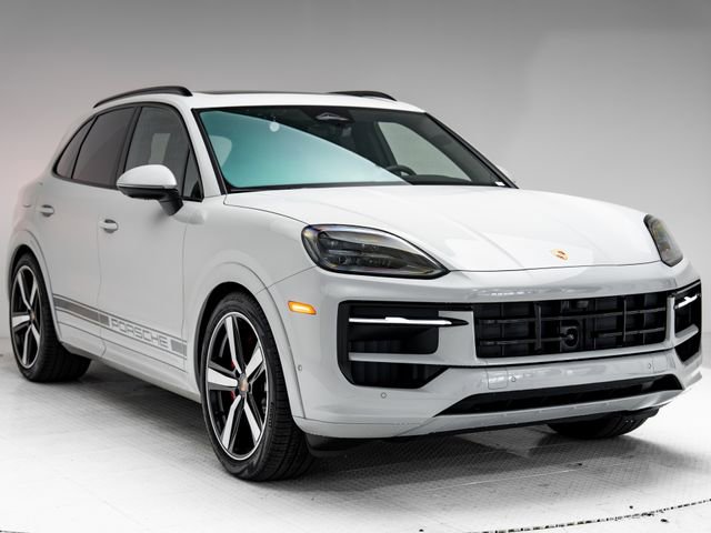 New 2026 Porsche Cayenne GTS image 35