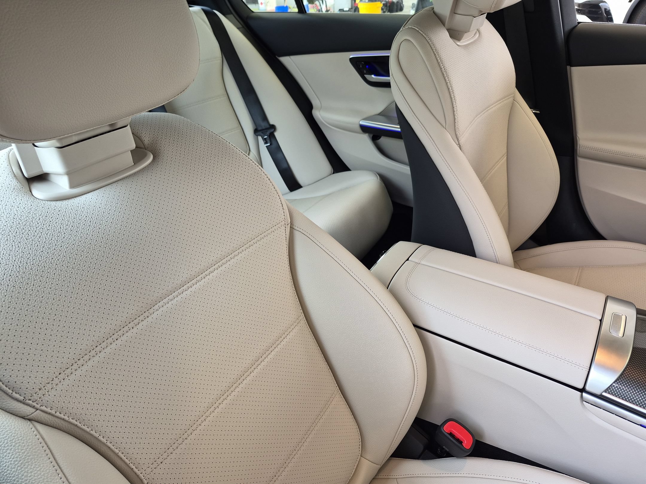 New 2026 Mercedes-Benz C 300 4MATIC Sedan image 33