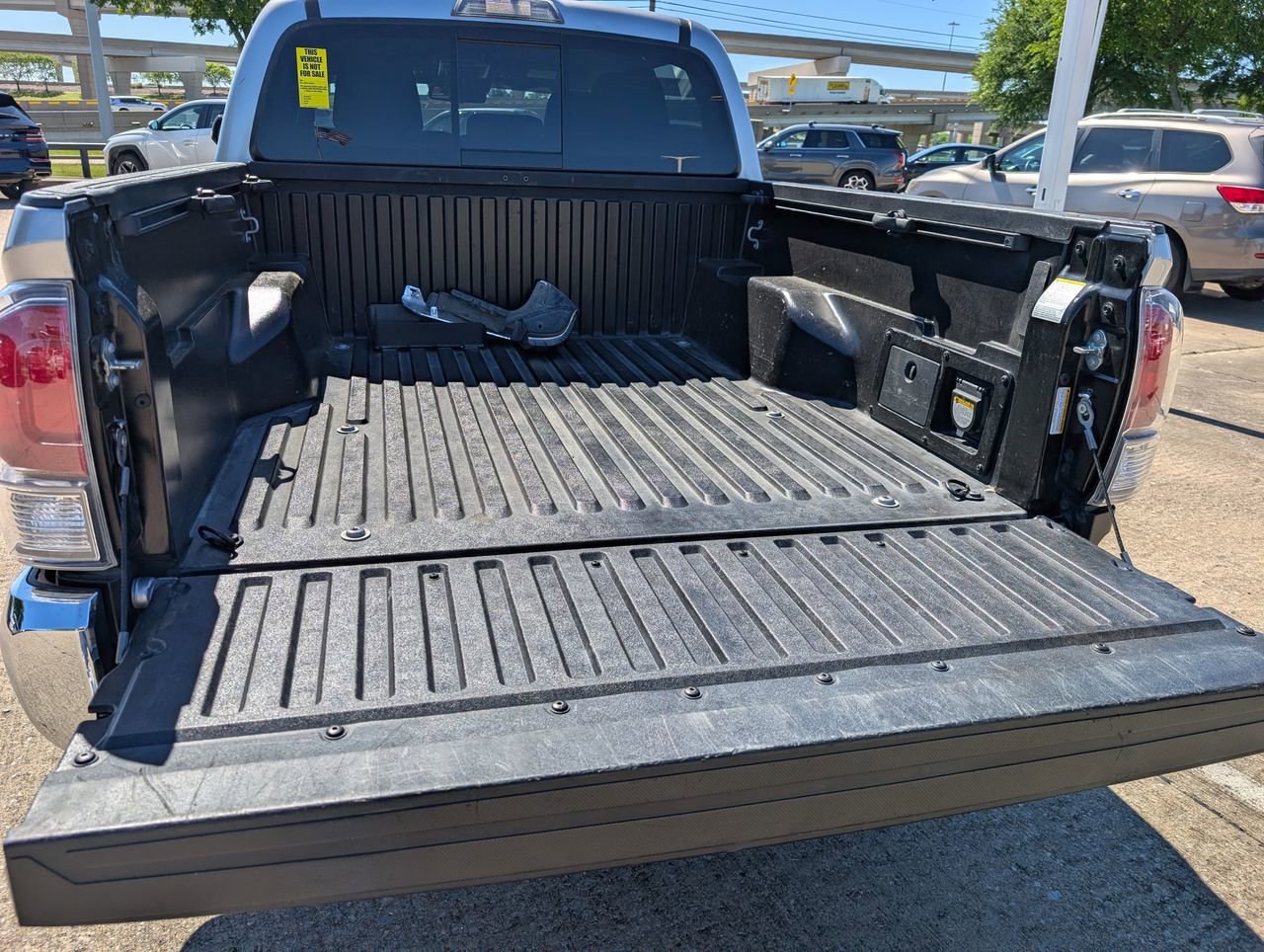 Used 2021 Toyota Tacoma TRD Off-Road image 5