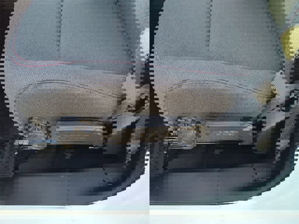 New 2025 Jeep Gladiator Rubicon w/ Convenience Group image 12