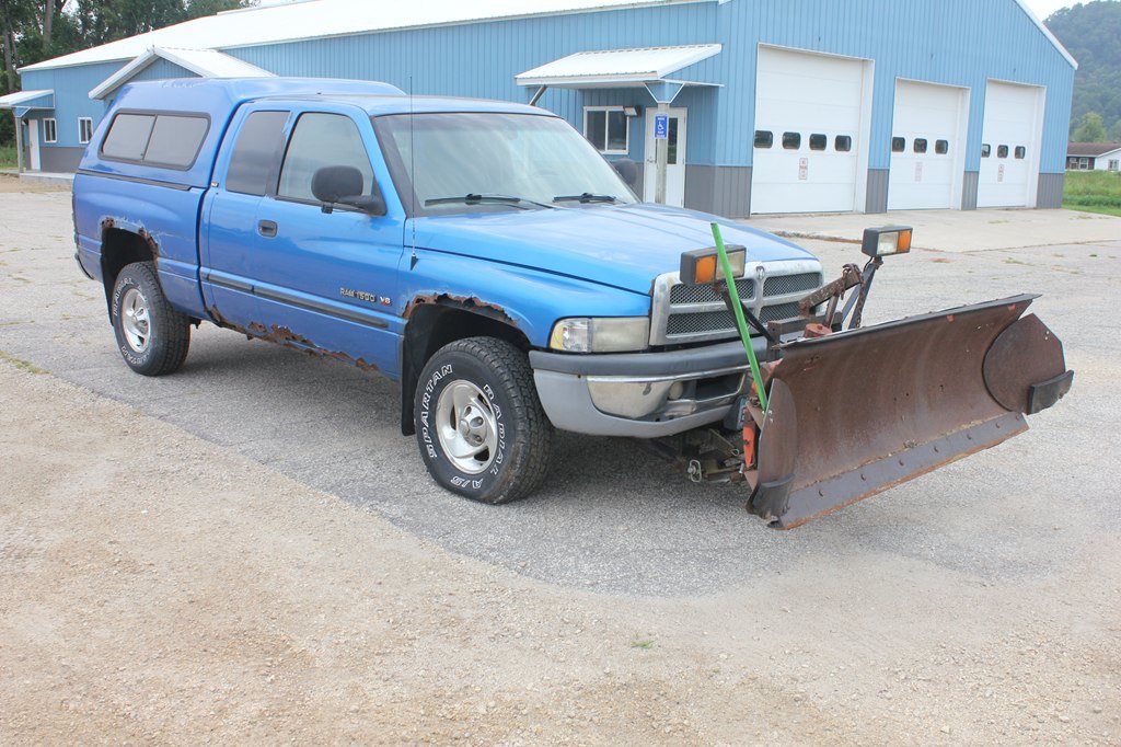 Used 2001 Dodge Ram 1500 Truck 4x4 Quad Cab image 3