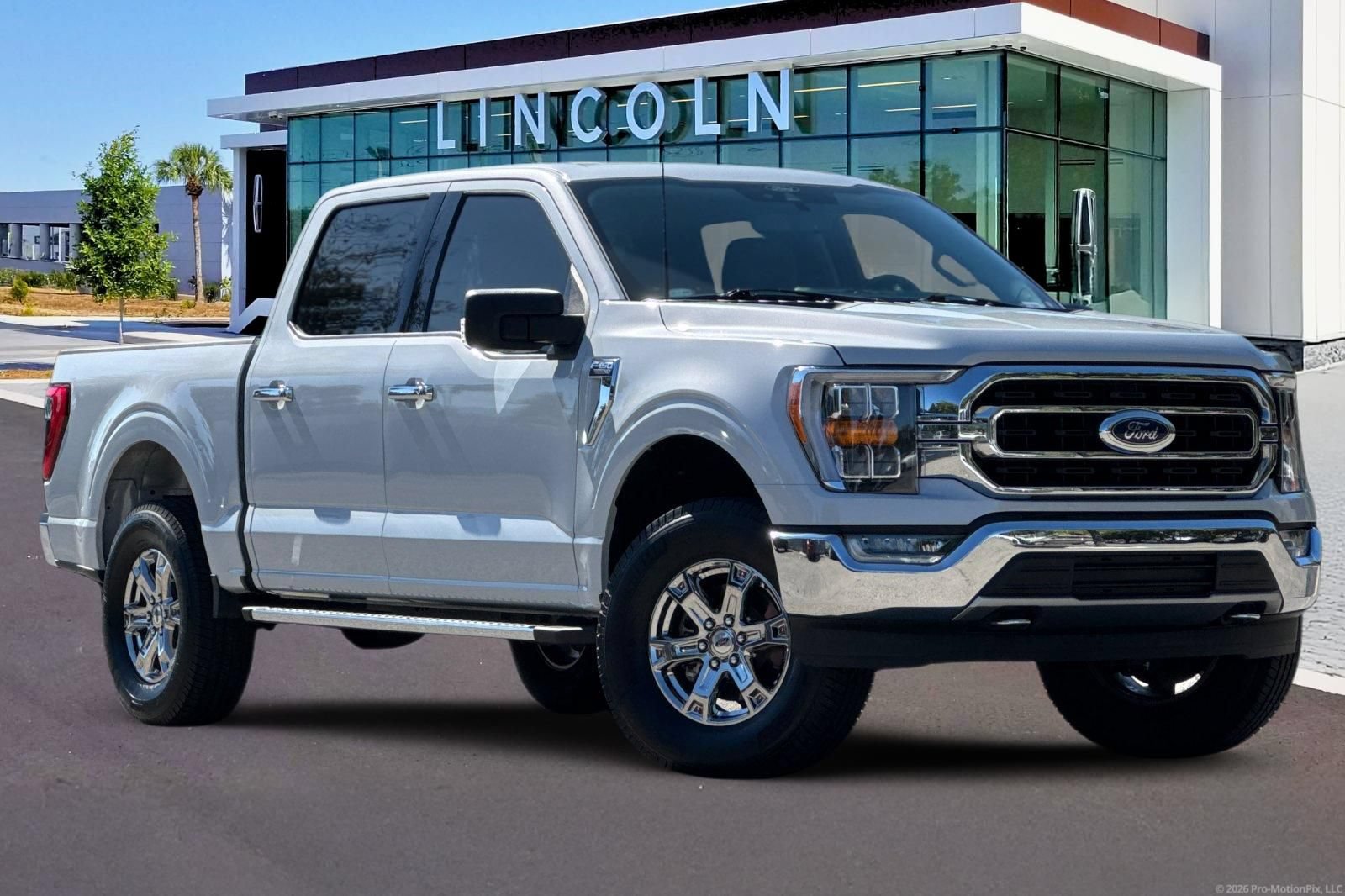 Used 2021 Ford F150 XLT w/ Equipment Group 302A High AWD/4WD image 2