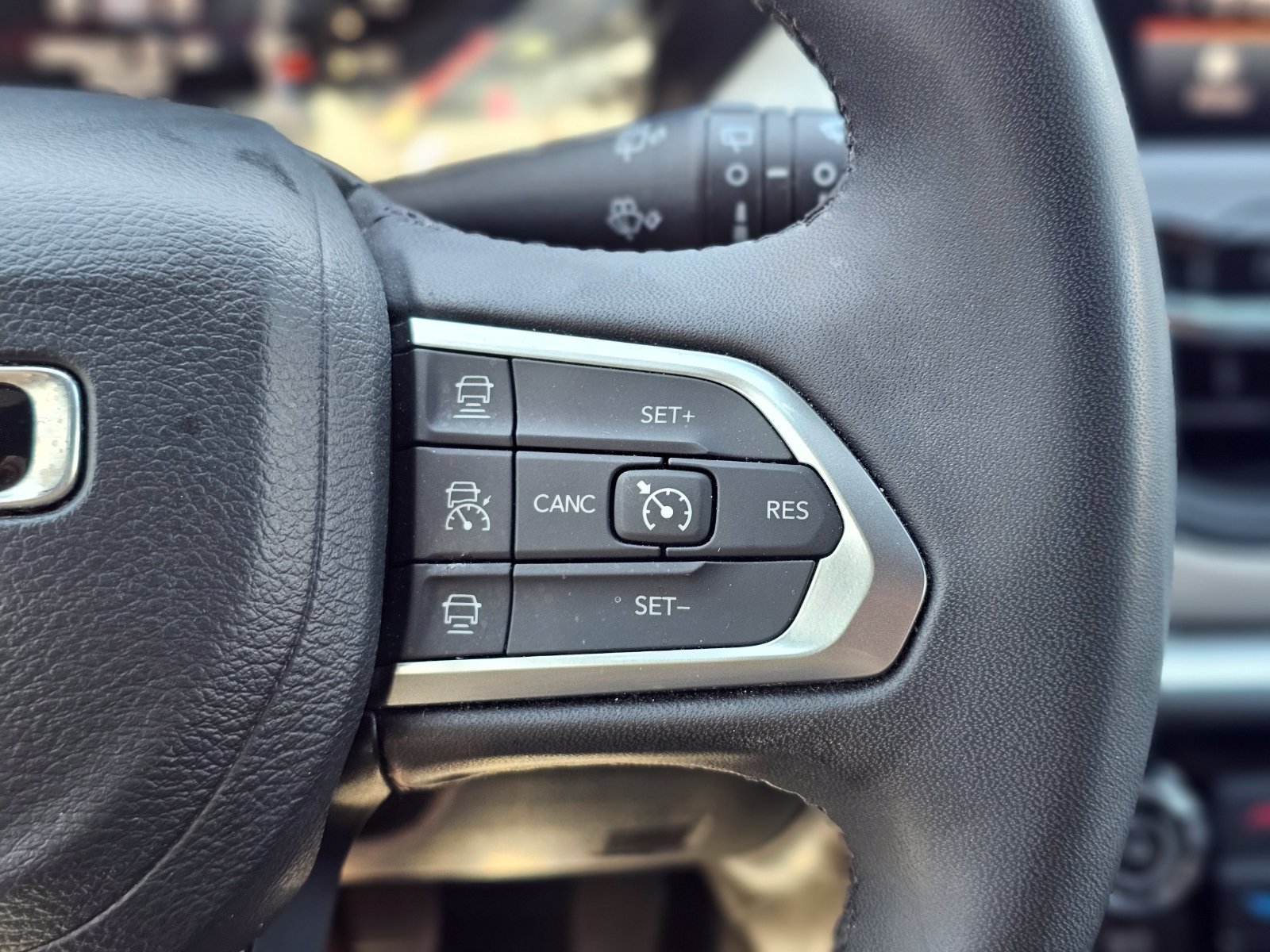 Used 2024 Jeep Compass Limited AWD/4WD image 24