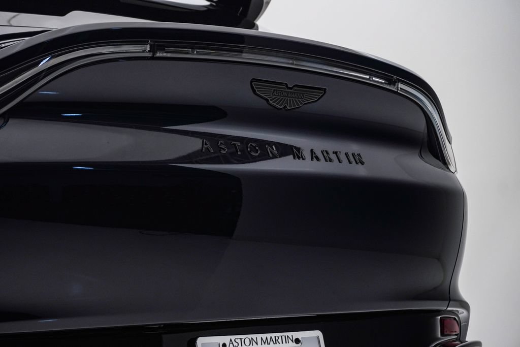 Used 2026 Aston Martin DBX S AWD/4WD image 12