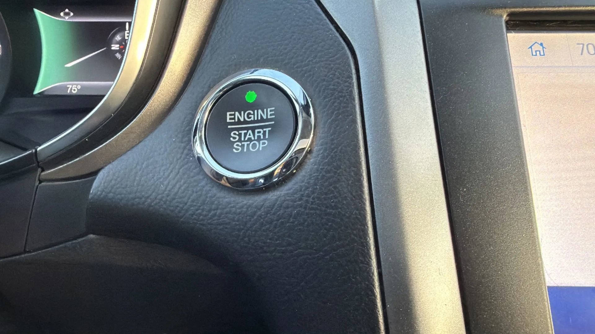 Used 2020 Ford Fusion SE image 21