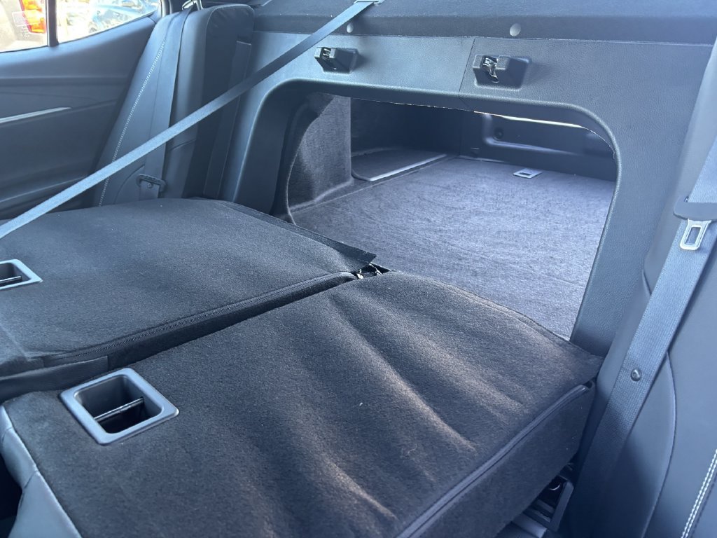Used 2025 Toyota Camry SE FWD image 25