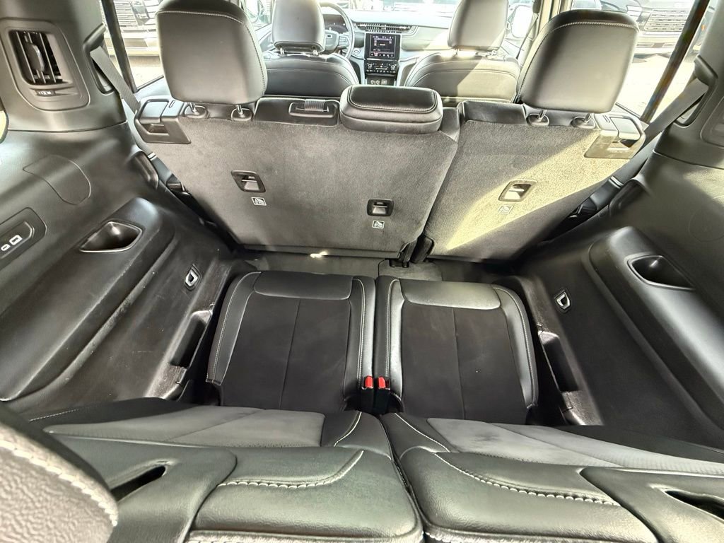 Used 2024 Jeep Grand Cherokee L Laredo image 38
