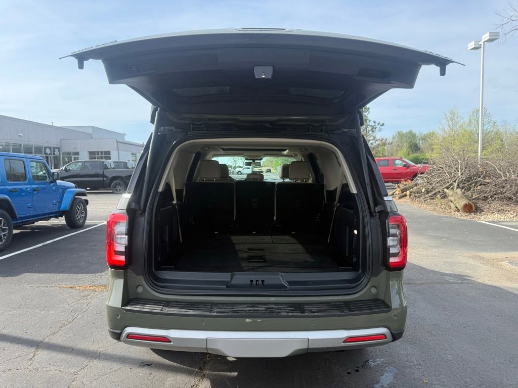 Used 2024 Ford Expedition Max Limited w/ Excursion Package AWD/4WD image 44