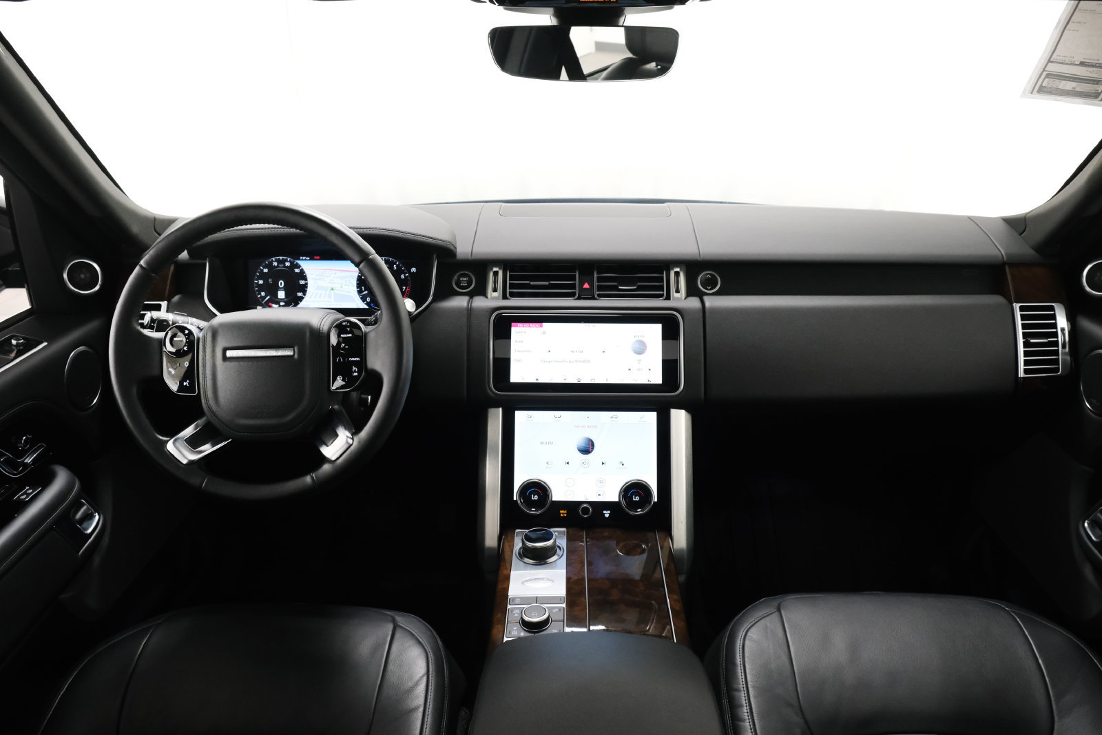Used 2021 Land Rover Range Rover AWD/4WD image 9