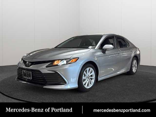 Used 2024 Toyota Camry LE w/ Convenience Package FWD image 1