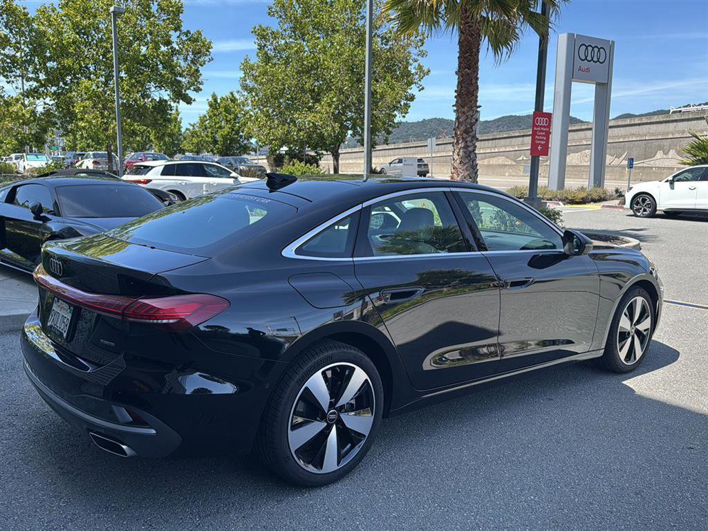 Used 2025 Audi A5 2.0T Premium Plus w/ Premium Plus AWD/4WD image 6