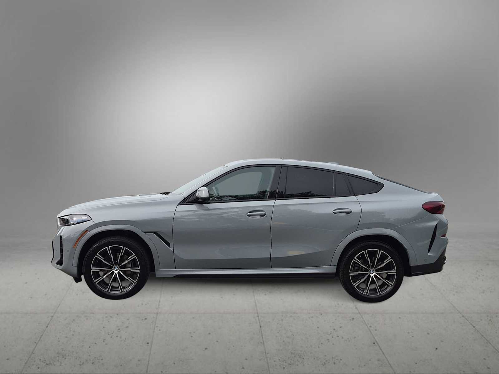 Used 2025 BMW X6 xDrive40i w/ Premium Package AWD/4WD image 5