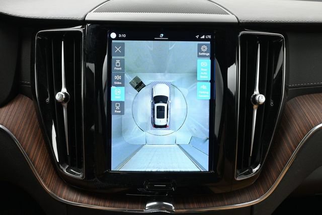 Used 2023 Volvo XC60 B6 Ultimate w/ Protection Package Premier AWD/4WD image 21