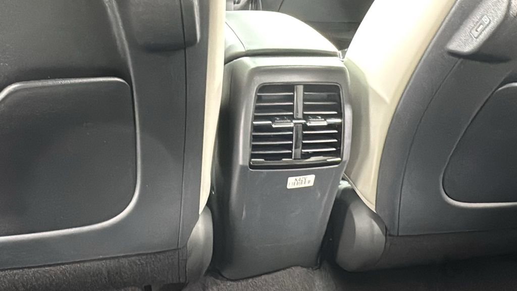 New 2025 Kia Niro EX Touring image 34