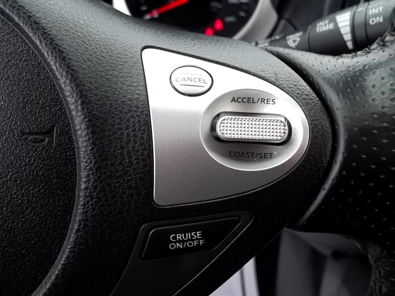 Used 2012 Nissan Juke SL image 21