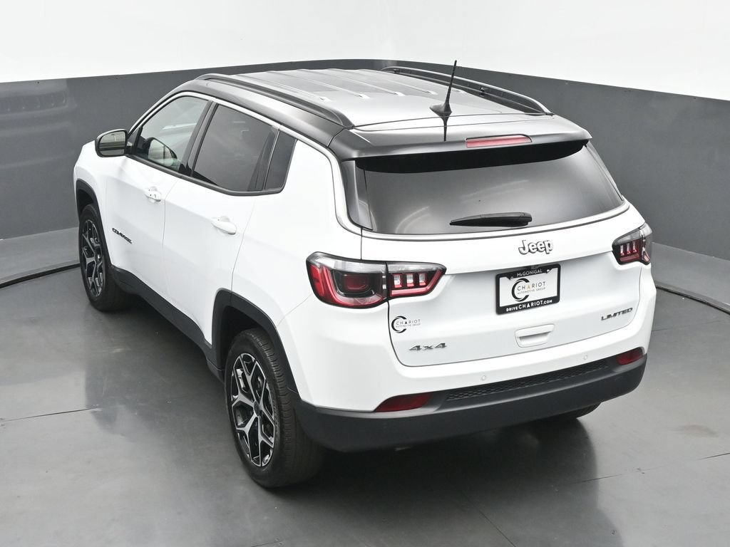 Used 2025 Jeep Compass Limited AWD/4WD image 44