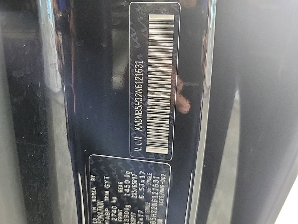 Used 2022 Kia Carnival LX image 25