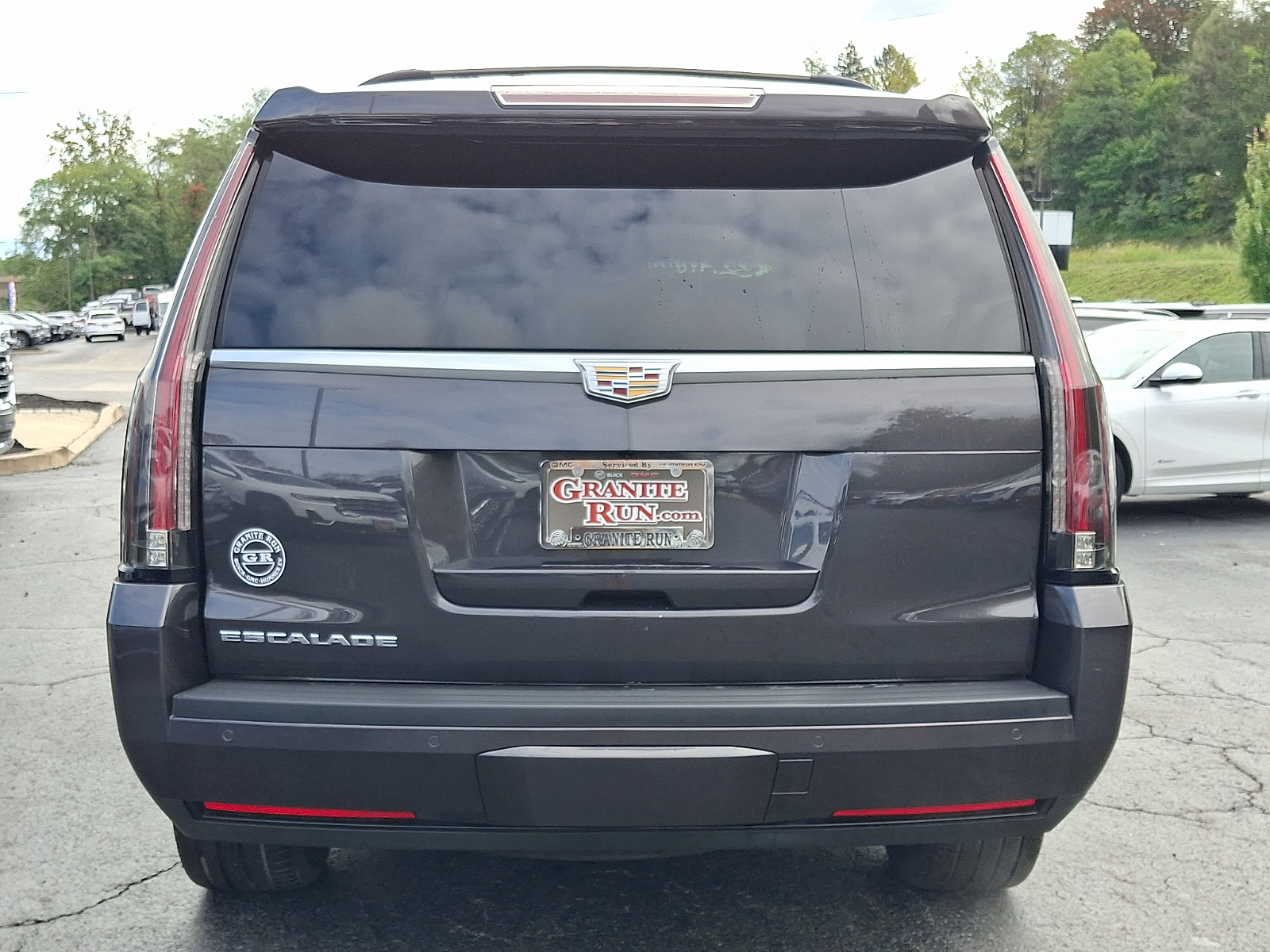 Used 2016 Cadillac Escalade Luxury AWD/4WD image 5