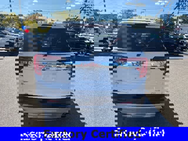 Certified 2023 GMC Acadia SLE image 6