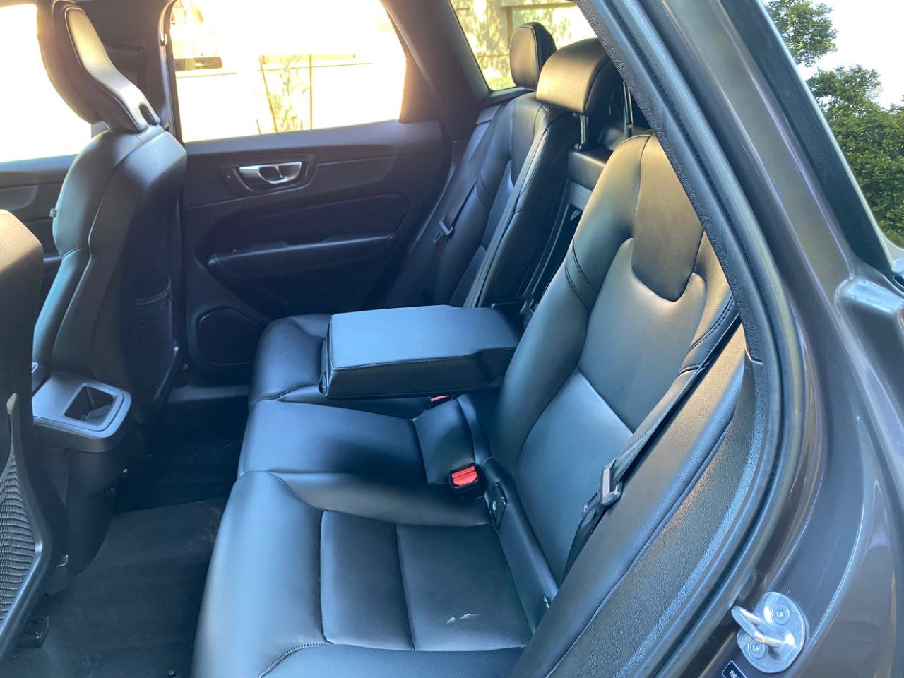 Used 2024 Volvo XC60 B5 Core AWD/4WD image 41