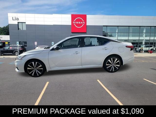 Used 2020 Nissan Altima 2.5 SR w/ Premium Package AWD/4WD image 2