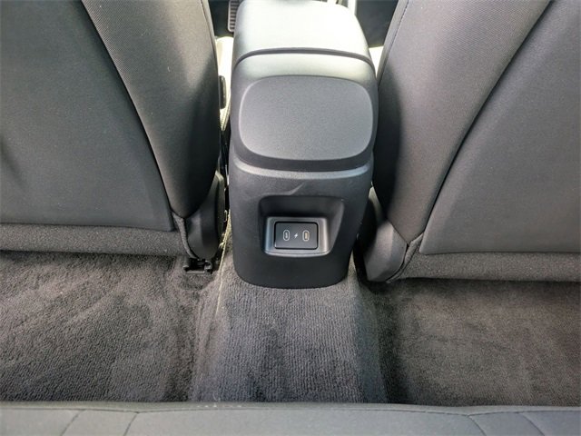 Certified 2025 Hyundai Elantra SEL image 30