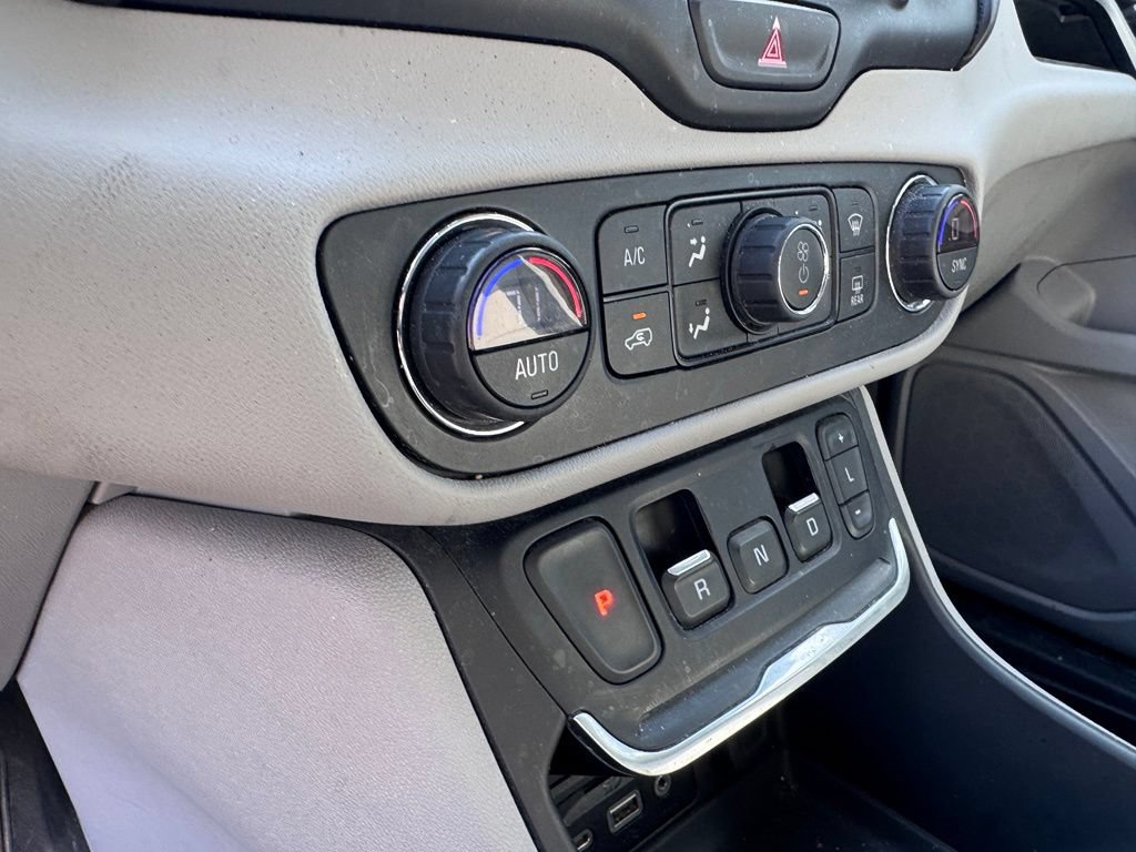 Used 2020 GMC Terrain SLT w/ Preferred Package AWD/4WD image 17