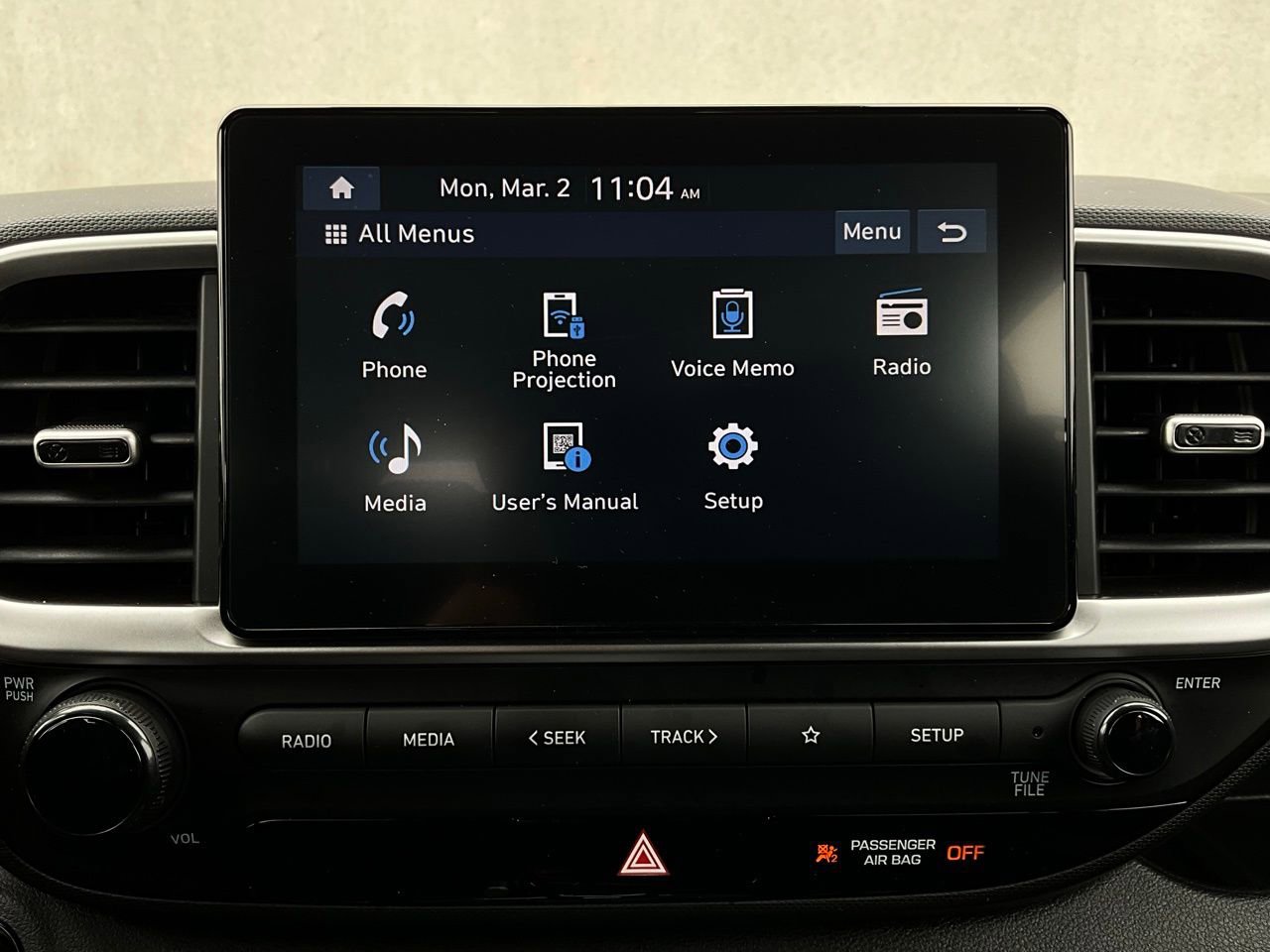 Used 2025 Hyundai Venue SEL image 30